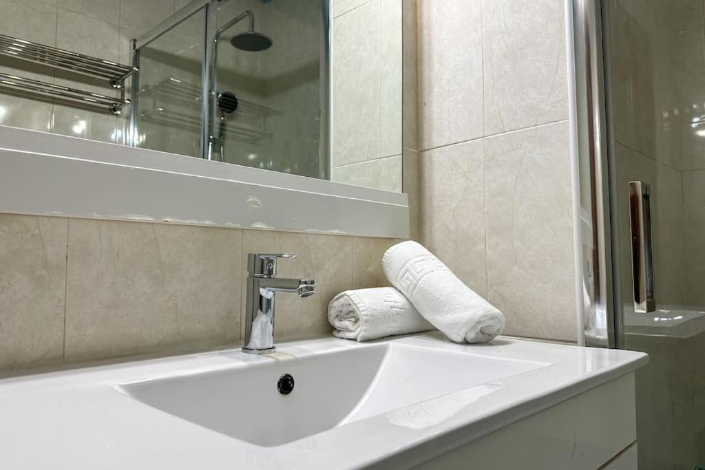 Luminoso Apartamento Turistico En Chamartin Madrid Eksteriør bilde